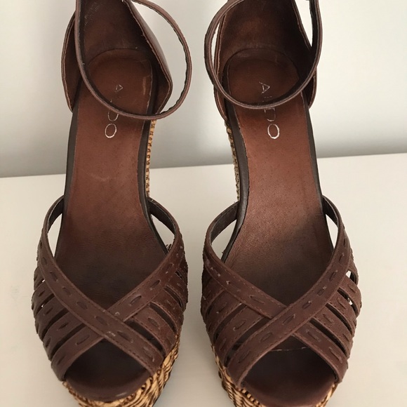 Lightly used brown wedge from Aldo - Picture 2 of 4